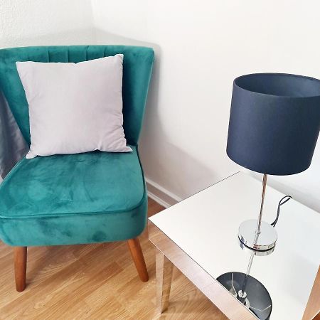 Immaculate 3-Bedrooms Dundee Apartment Bagian luar foto