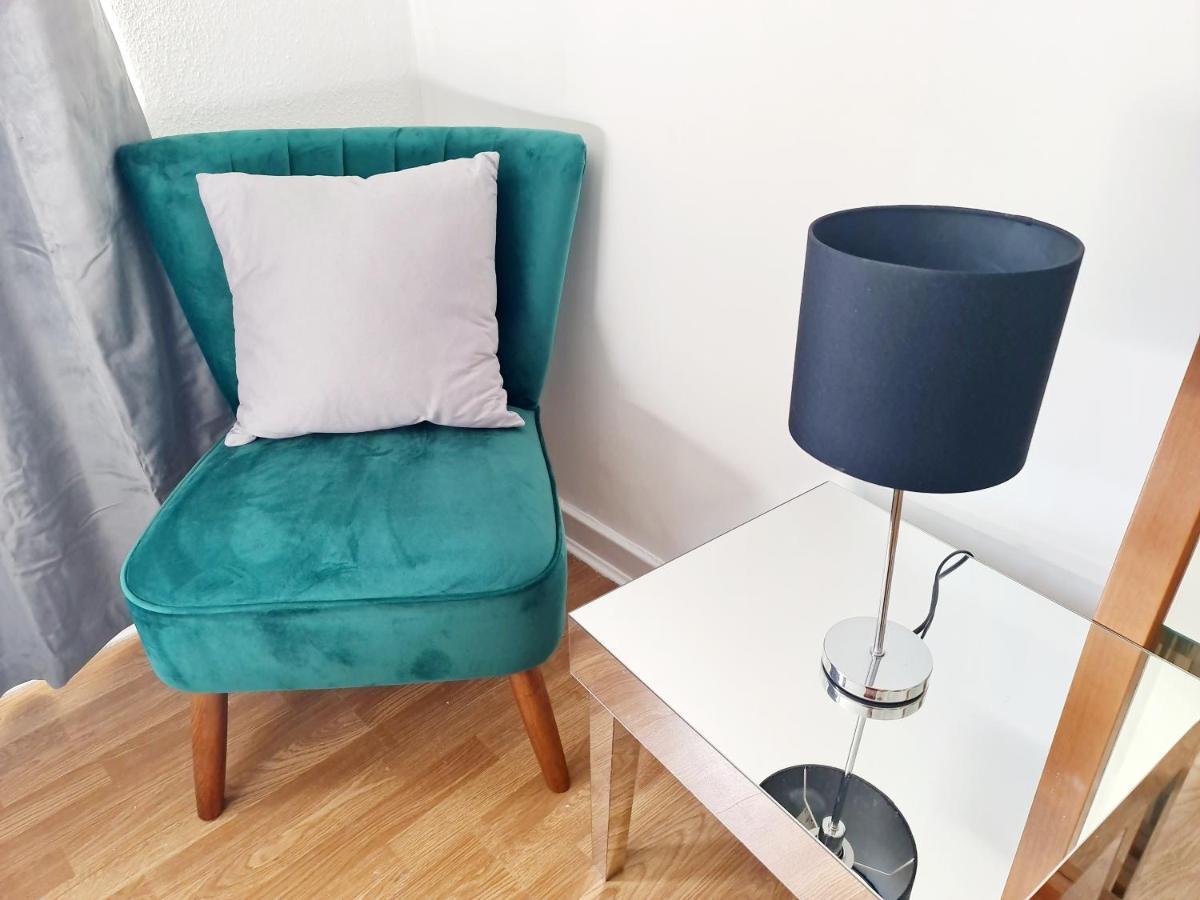 Immaculate 3-Bedrooms Dundee Apartment Bagian luar foto