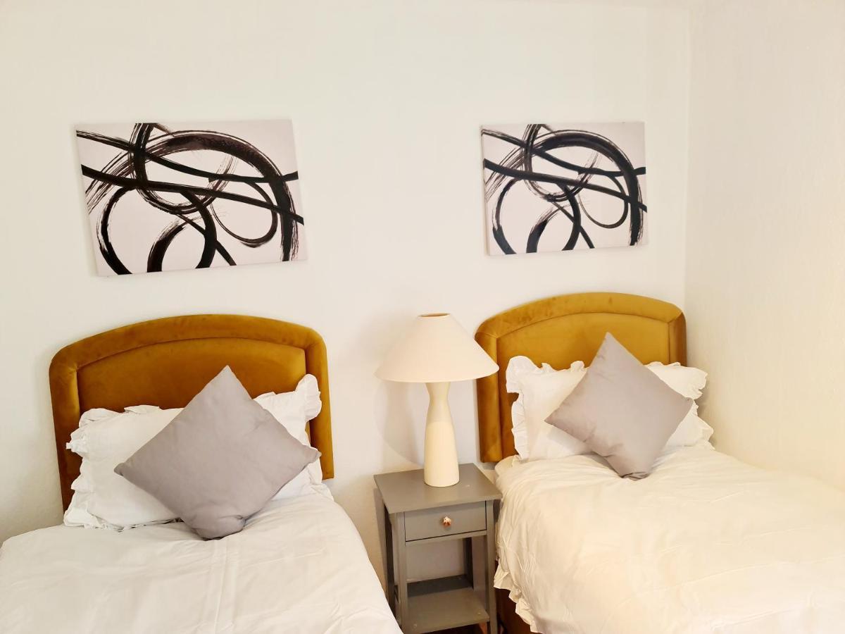 Immaculate 3-Bedrooms Dundee Apartment Bagian luar foto
